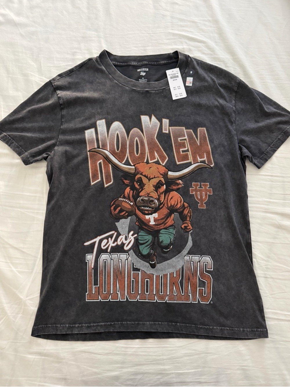Hollister Men’s Texas Longhorns Hook ‘Em Graphic Crewneck Tee